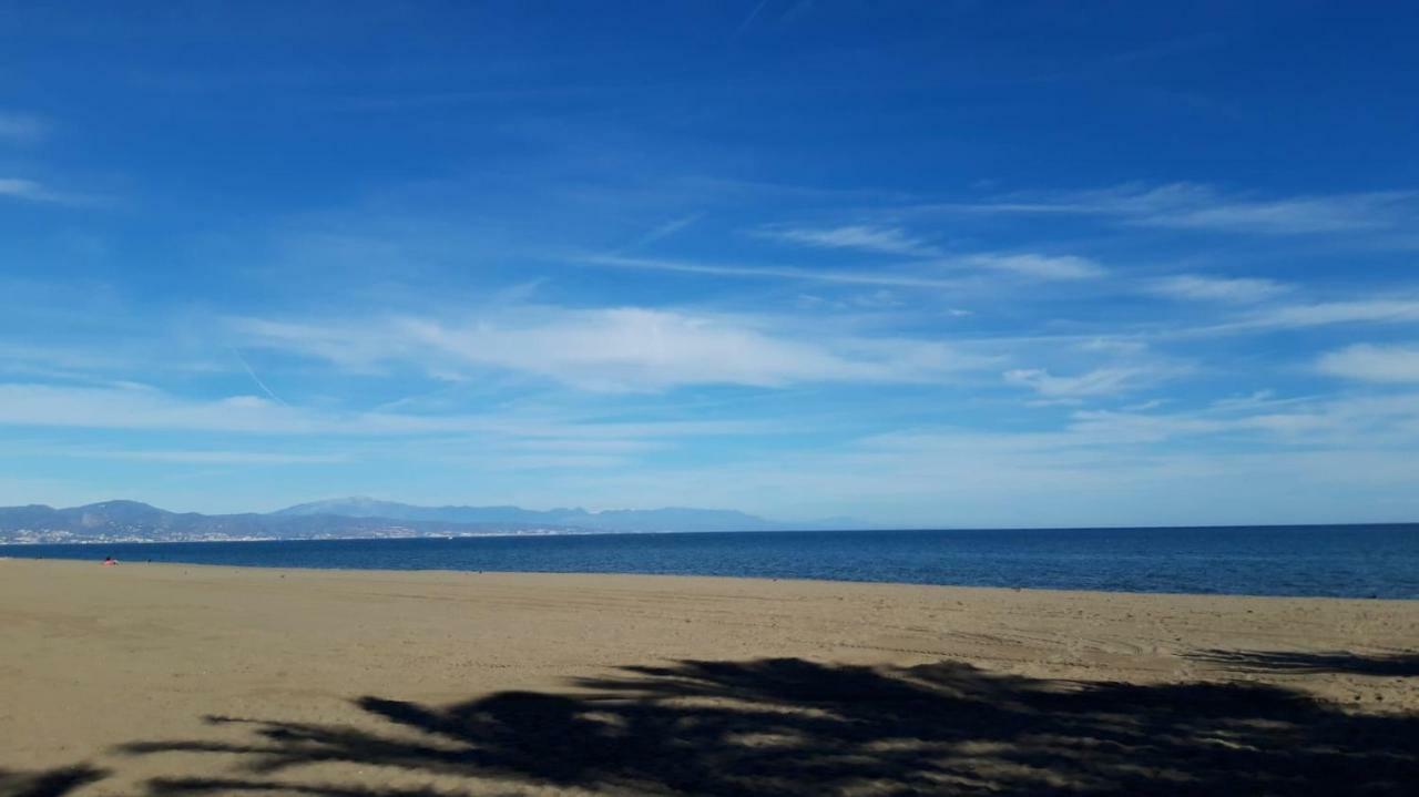 Las Plumas Beach توريمولينوس المظهر الخارجي الصورة